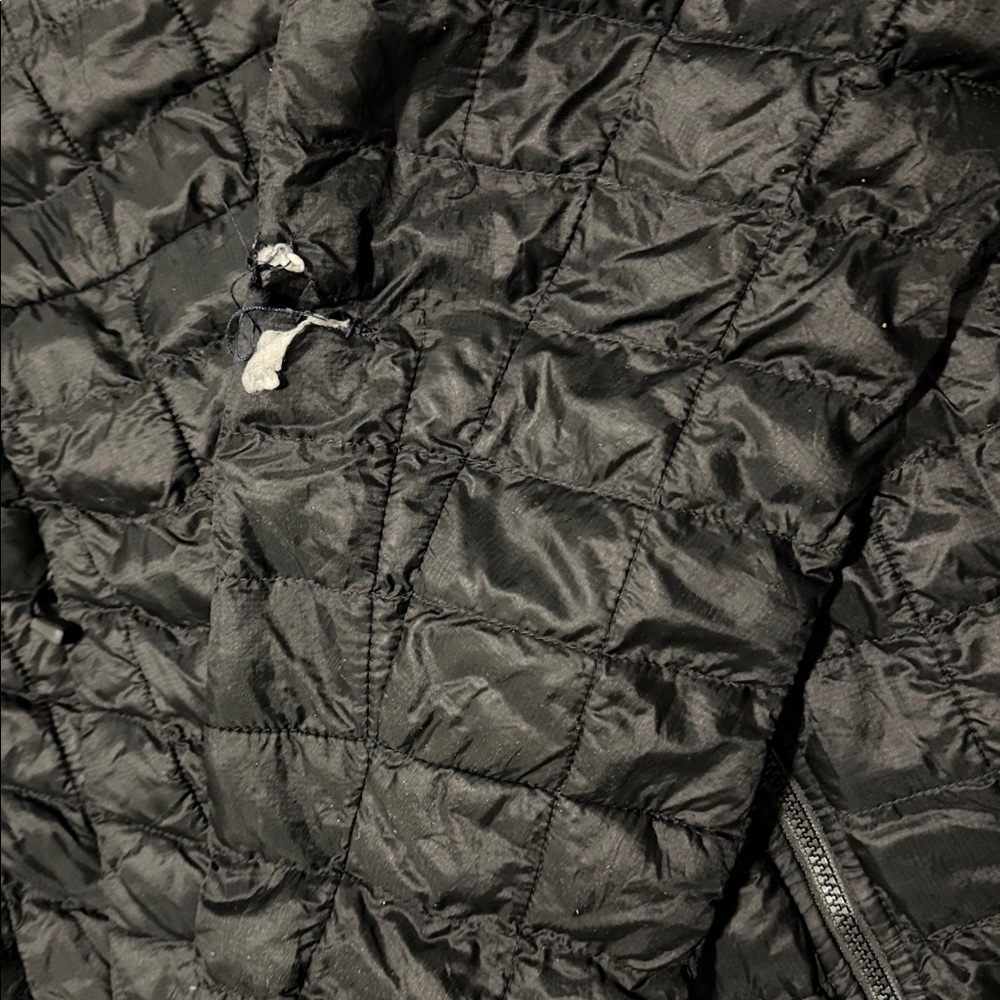 The North Face Men's Thermoball Puffer Jacket - Picture 6 of 7